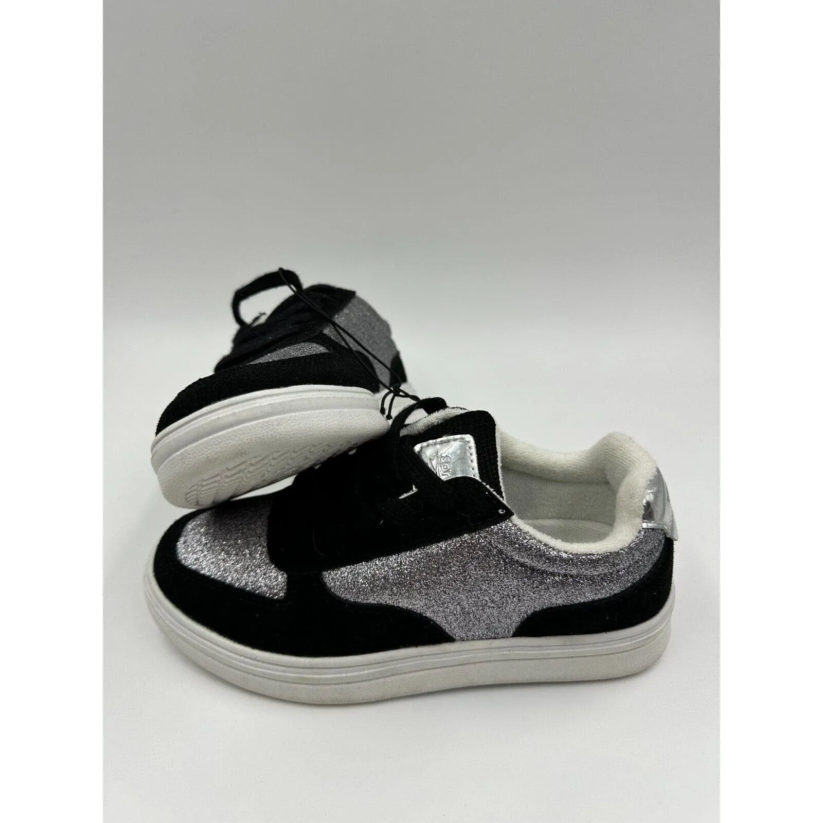 Big Kids Size 3 Casual Black & Silver Glitter Sneakers