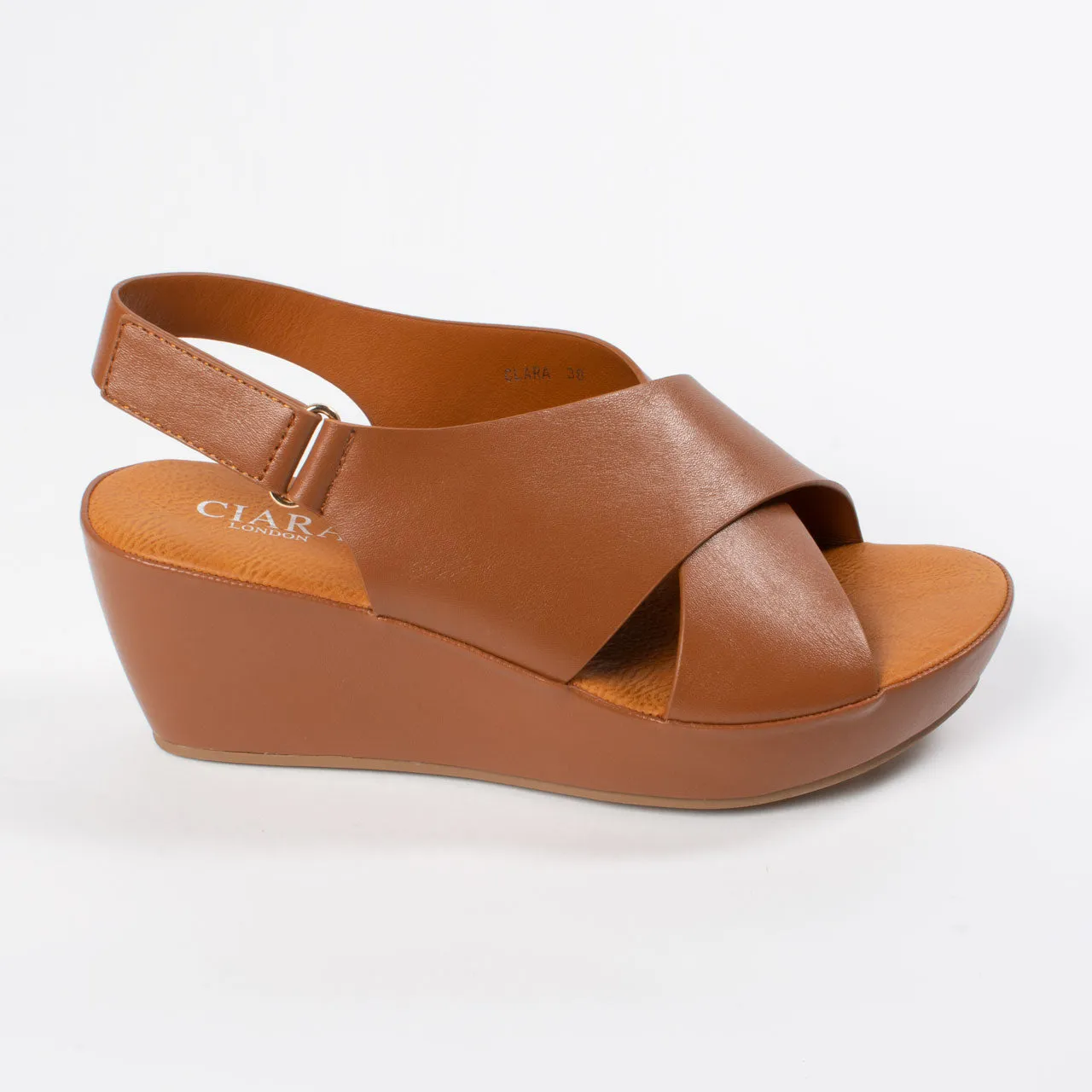 Clara Wedge | Tan