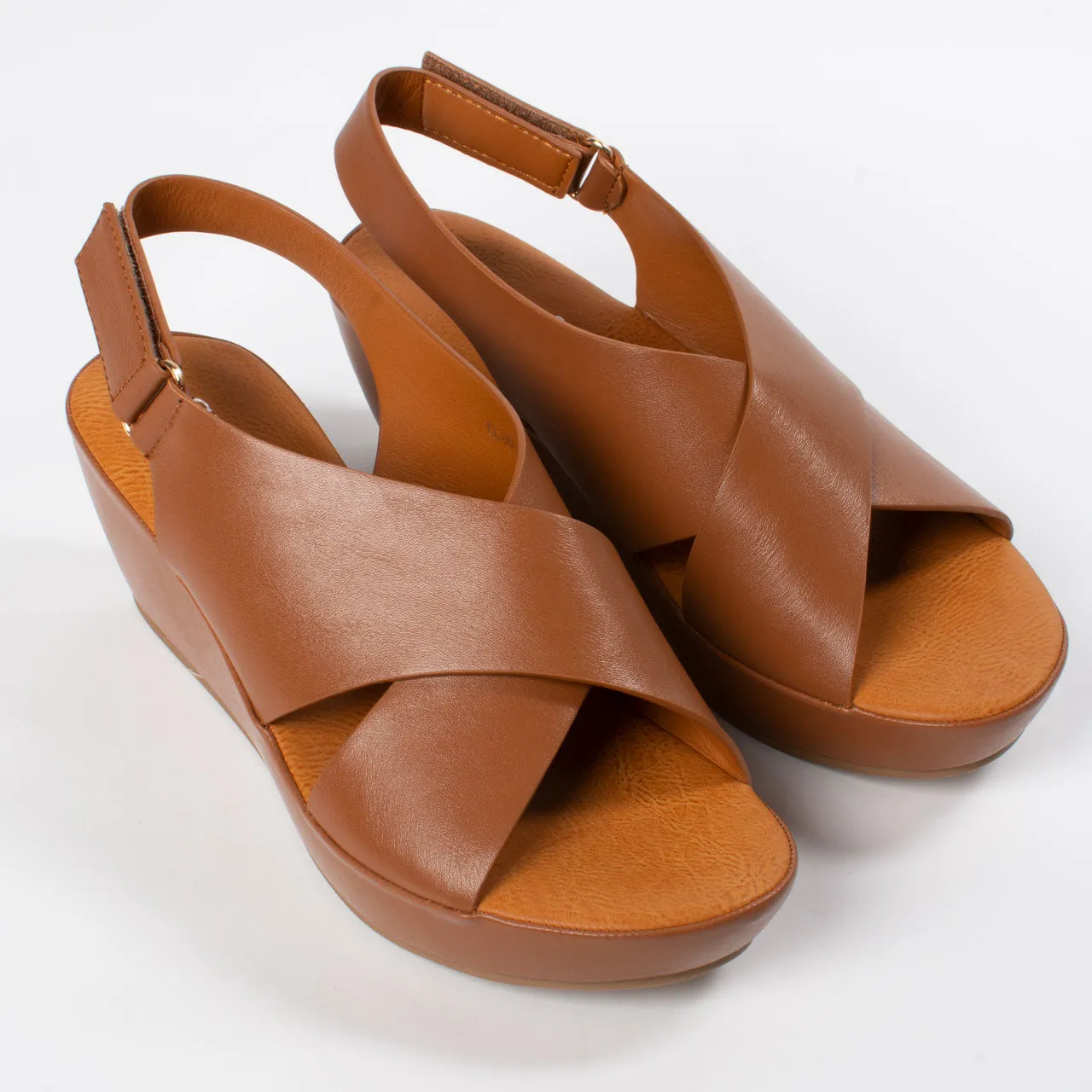 Clara Wedge | Tan