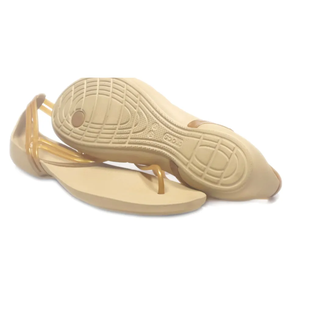 Crocs Isabella T-Starp Flat Sandals Rubber Gold Colour For Women