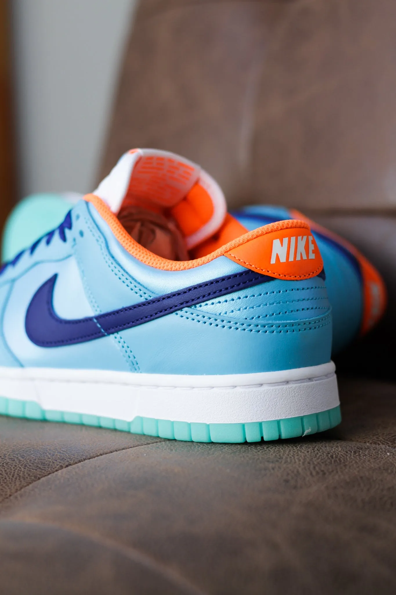 DUNK LOW SE "BALTIC BLUE"