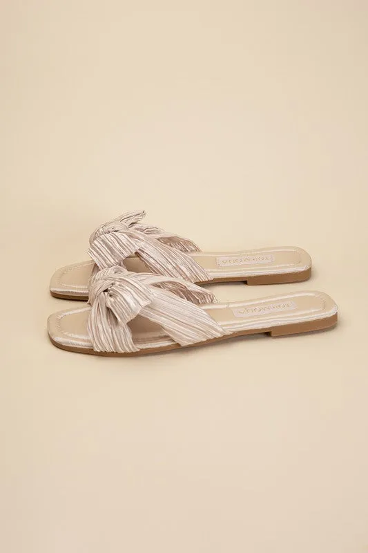 GEMMA Bow Flat Slides