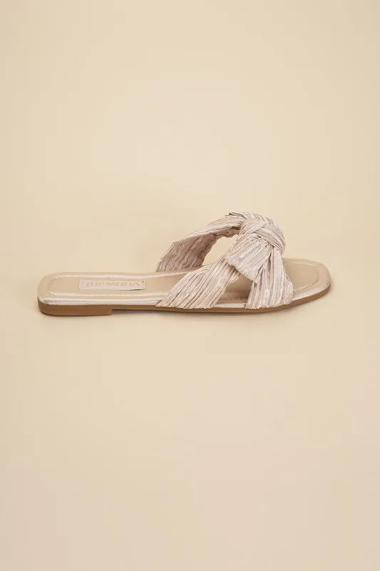 GEMMA Bow Flat Slides