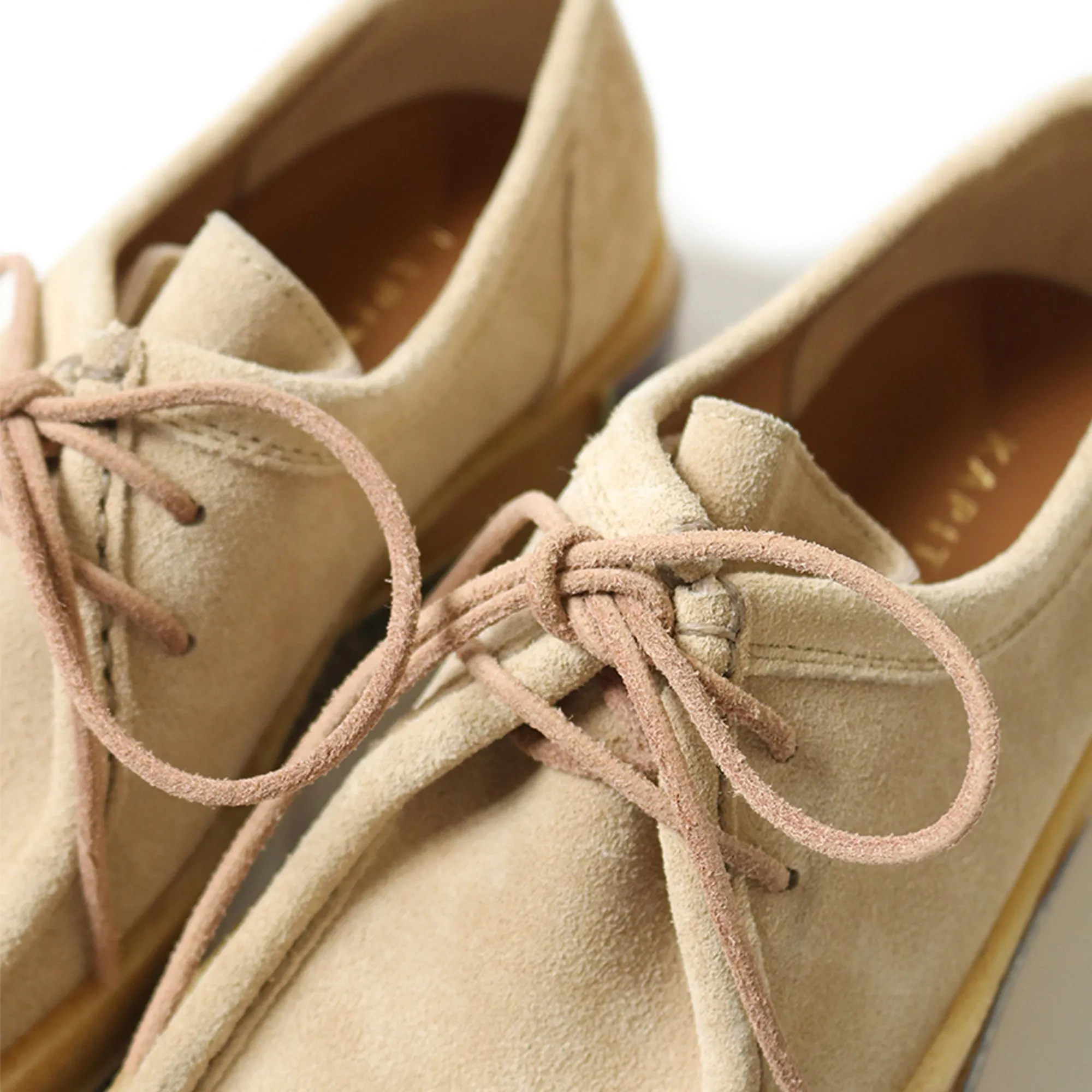 LEATHER SUEDE WALLABEES (PENNANT CREPE SOLE) - BEIGE