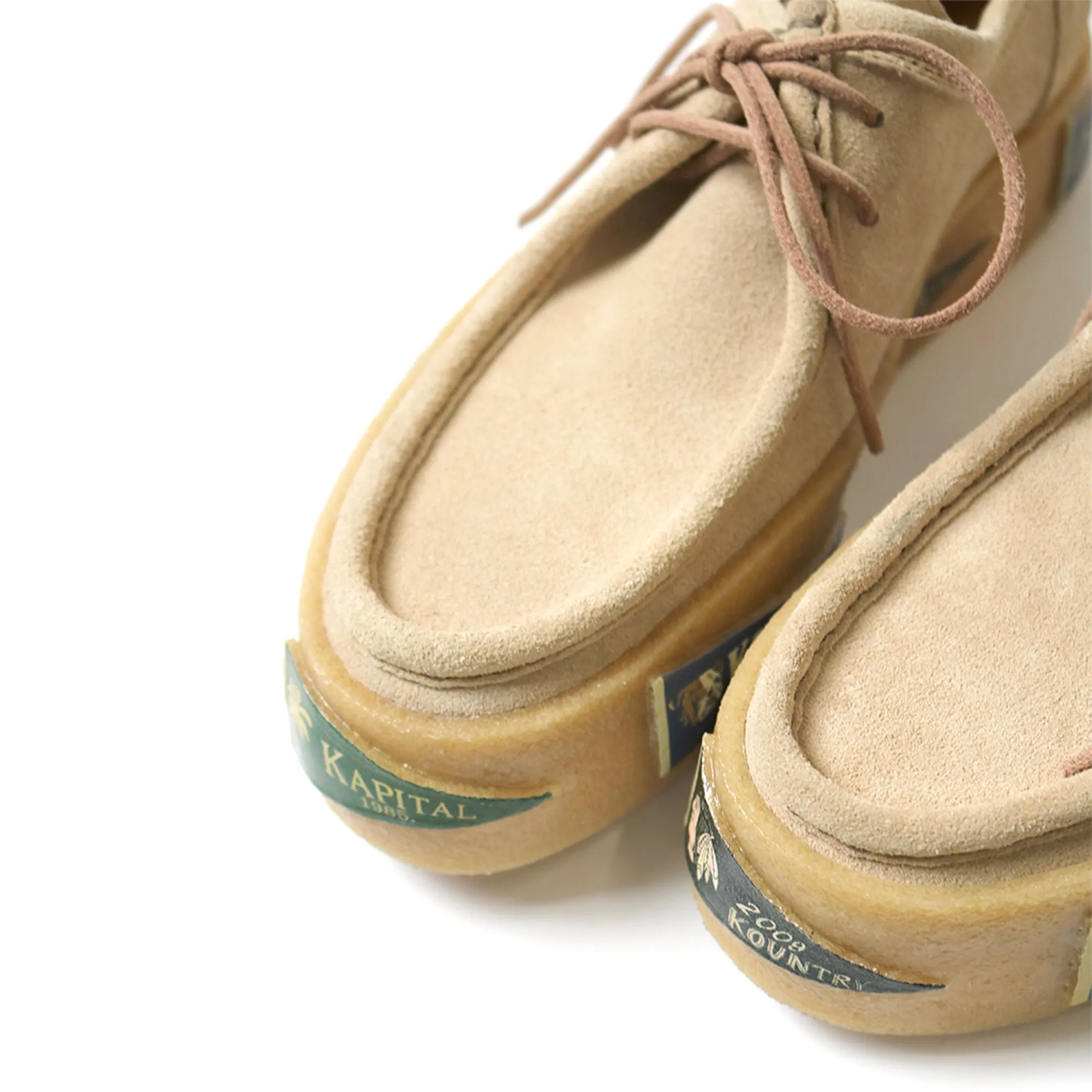 LEATHER SUEDE WALLABEES (PENNANT CREPE SOLE) - BEIGE