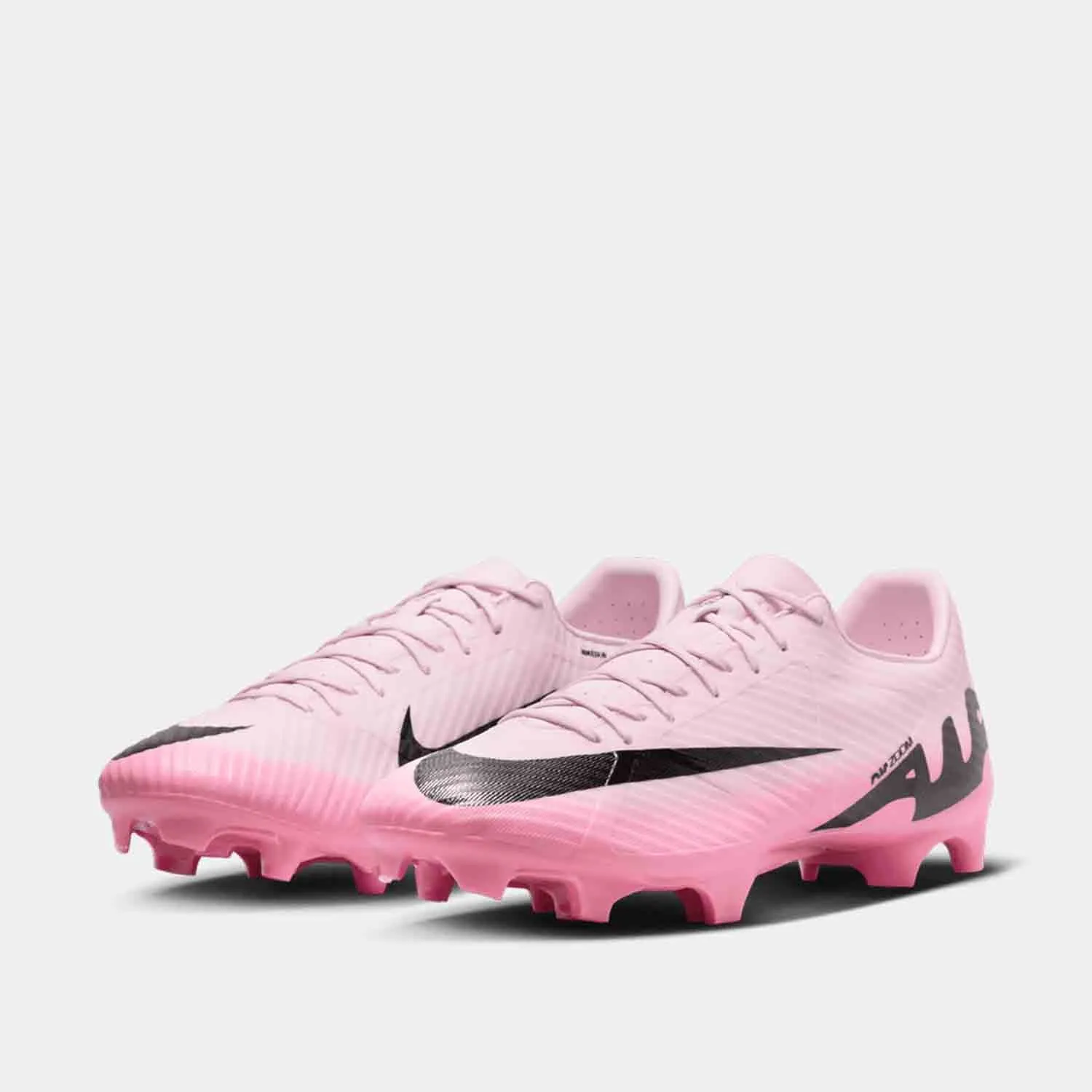 Nike Mercurial Vapor 15 Academy Soccer Cleats