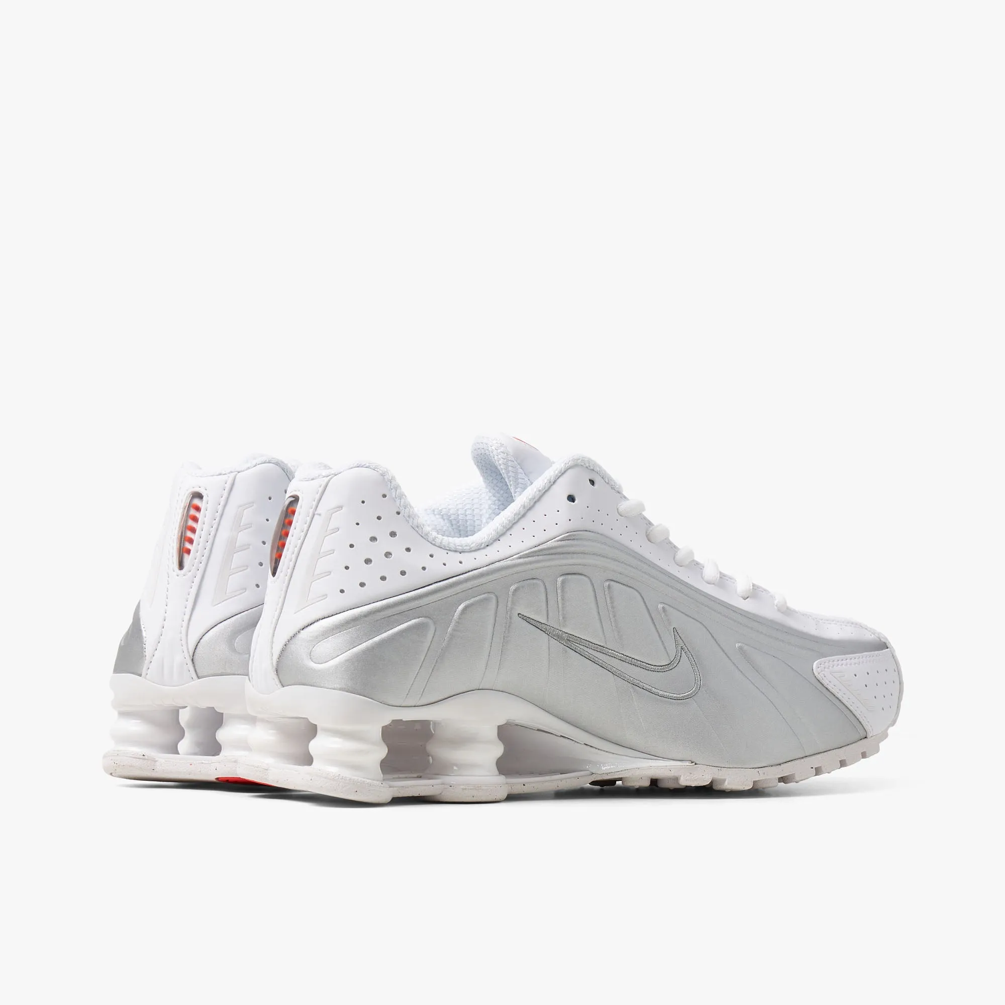 Nike Women's Shox R4 White / White - Metallic Silver