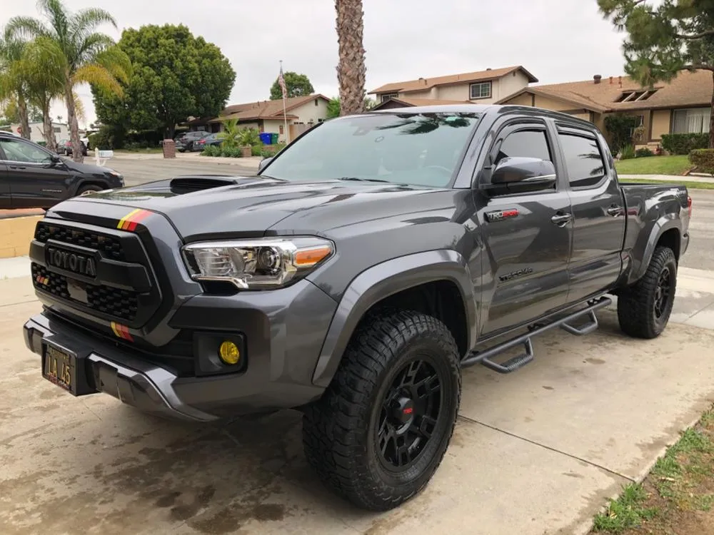 [OPEN BOX] Lamin-X Fog Light Covers For Tacoma (2005-2023)