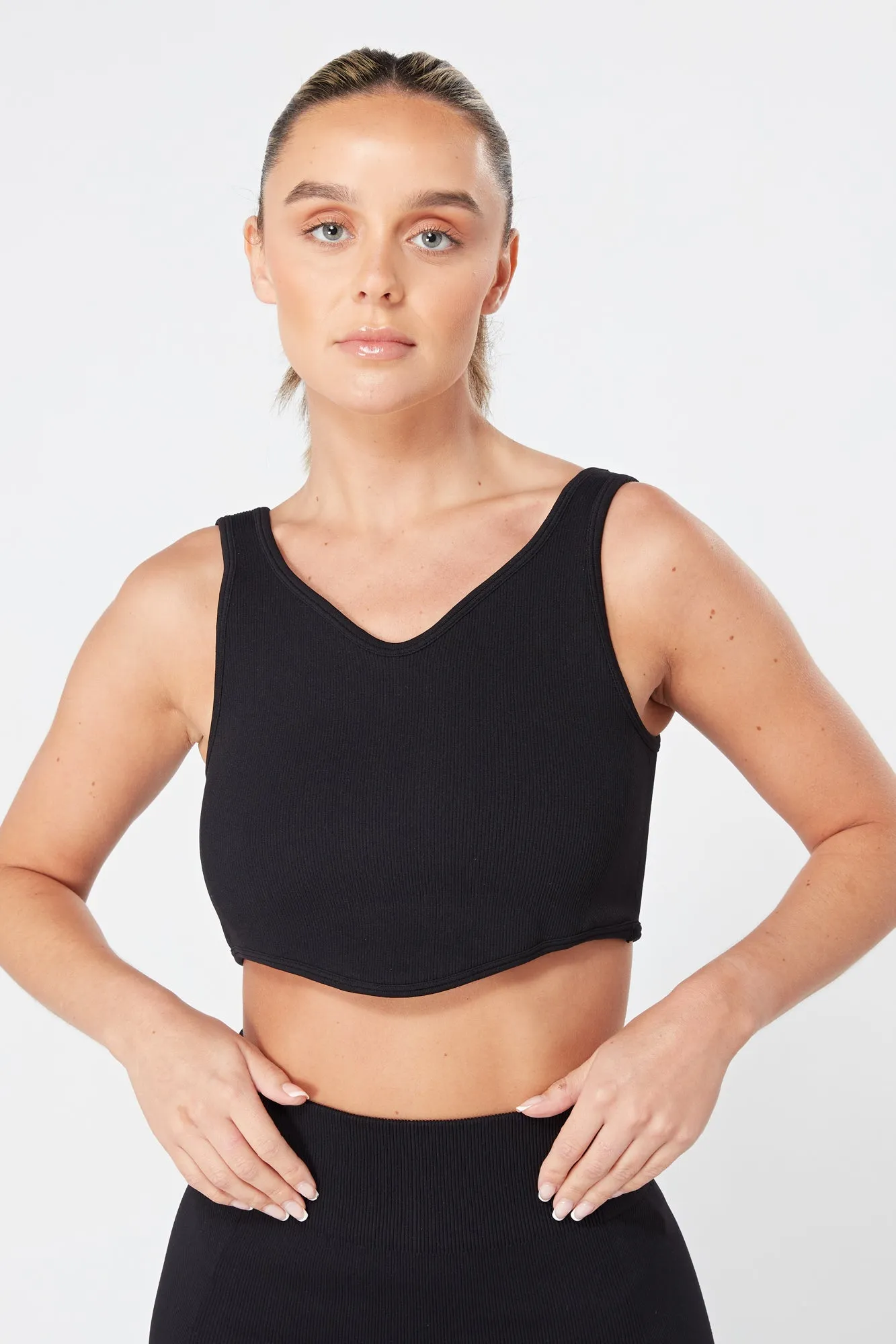 Twill Active Rib Dip Hem Sports Bra - BLACK